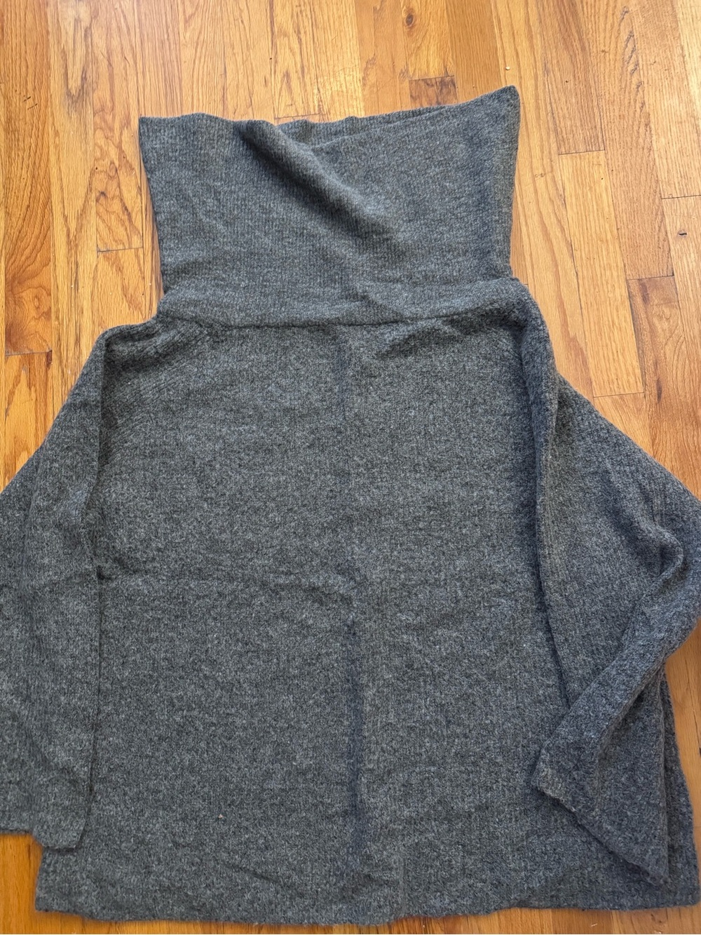 H&M Women's Gray Turtleneck Sweater